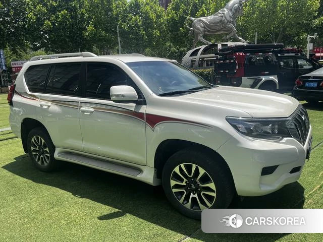 Toyota Prado (imported) 2024 Белый из Китая, фото 2