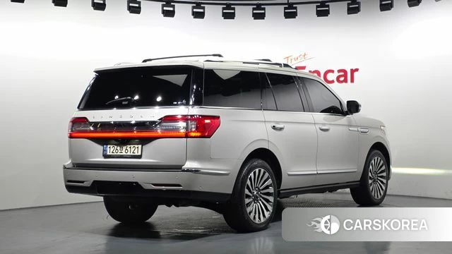 Lincoln Navigator 4th generation id 4409725 из Кореи 12