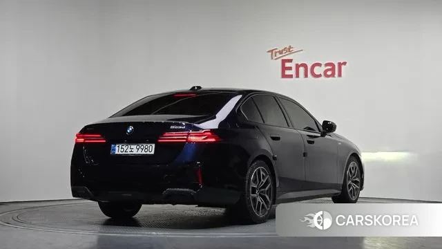 BMW 5 Series (G60) id 3605697 из Кореи 12