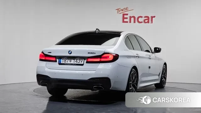 BMW 5 Series (G30) id 3650216 из Кореи 12