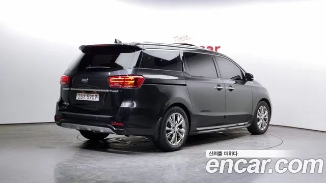 Kia The New Carnival id 2855526 из Кореи 12