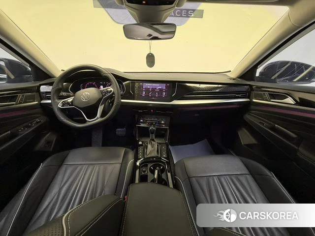 Volkswagen Passat id 4365827 из Китая 9