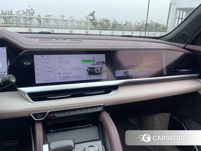 Geely Automobile Xingyue L 2024 Темно-серый из Китая, фото 6
