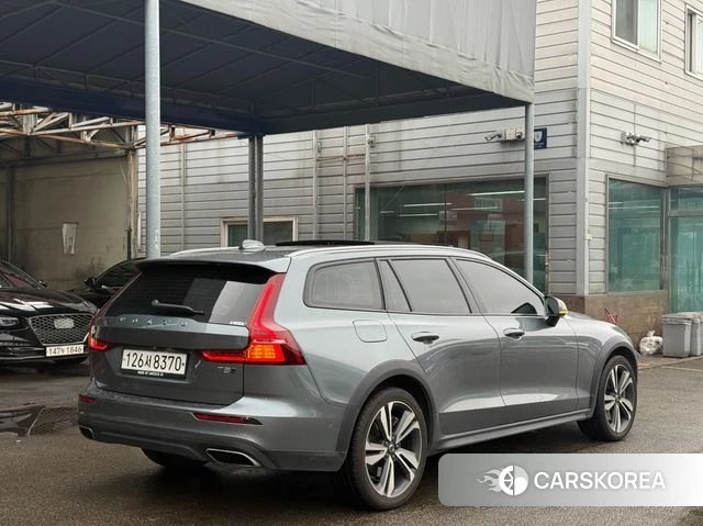 Volvo V60 Cross-Country 2nd Generation id 3916939 из Кореи 10