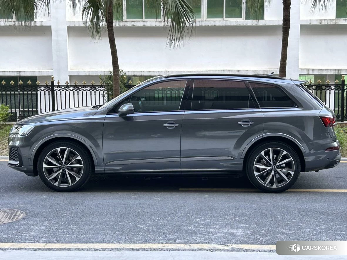 Audi Q7 id 4419540 из Китая 12
