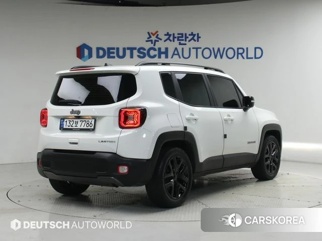 Jeep Renegade id 4618012 из Кореи 12