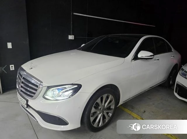 Mercedes-Benz E-Class W213 2019 Белый из Кореи, фото 2