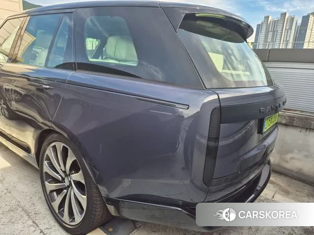 Land Rover Range Rover 5th Generation 2024 Темно-зеленый из Кореи, фото 2