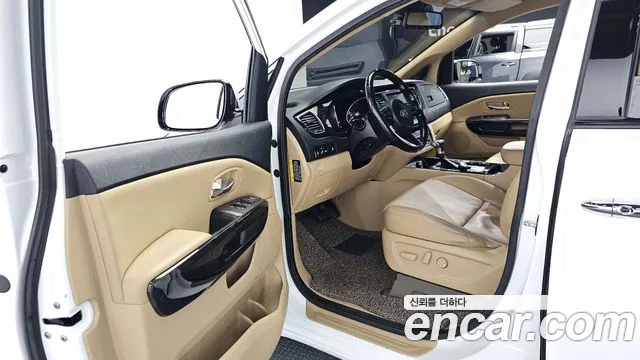 Kia The New Carnival id 2568809 из Кореи 12