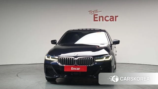 BMW 5 Series (G30) id 3858813 из Кореи 12