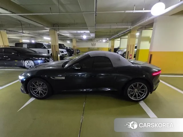 Jaguar F-TYPE 2023 Темно-зеленый из Кореи, фото 2