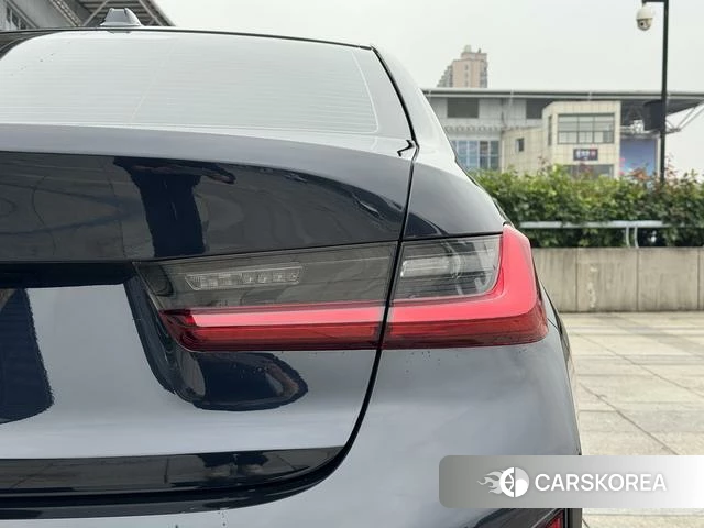 BMW 3 series id 4297502 из Китая 12