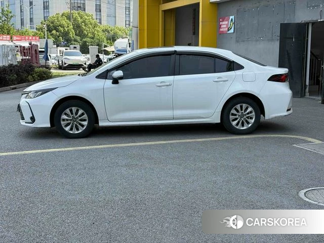 Toyota Corolla id 4253948 из Китая 7