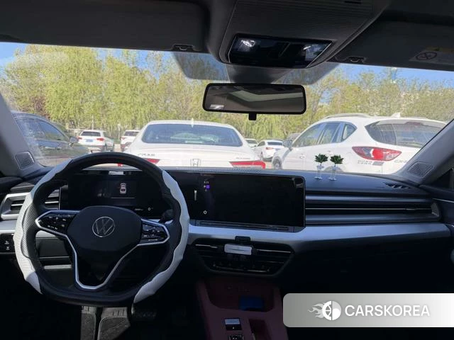 Volkswagen Lingdu 2022 Белый из Китая, фото 2