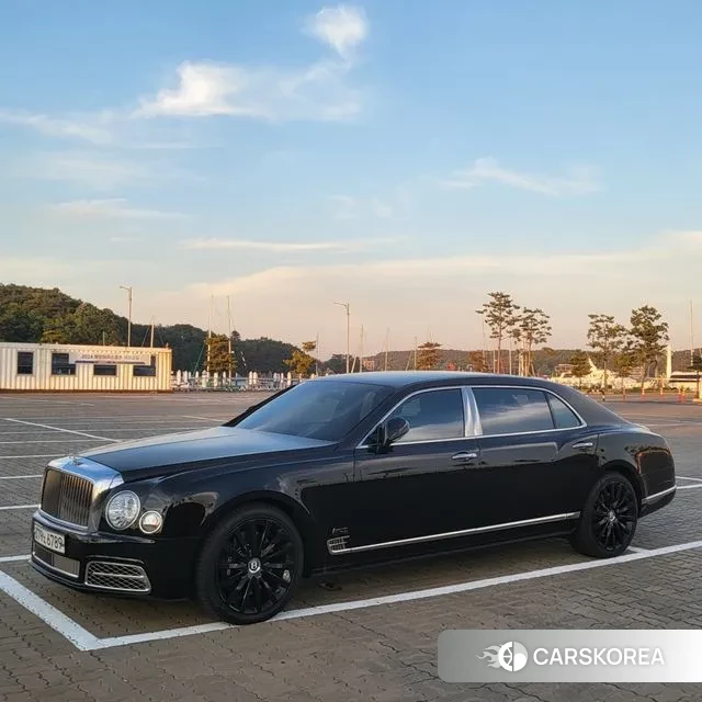 Bentley Mulshan 2019 Черный из Кореи, фото 2