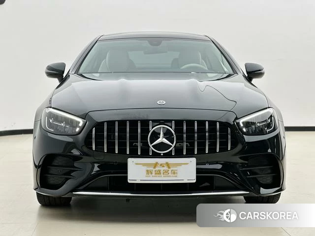 Mercedes-Benz E-class (imported) 2023 Зеленый из Китая, фото 2