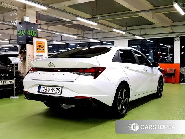 Hyundai Avante (CN7) id 3041418 из Кореи 12