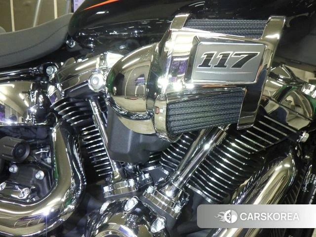 Engine photo