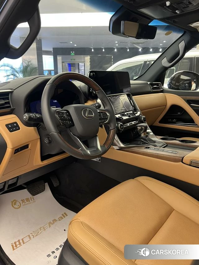 Lexus LX 2024 Черный из Китая, фото 2