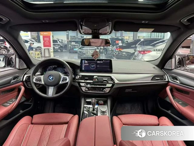BMW 5 series PHEV 2022 Белый из Китая, фото 2