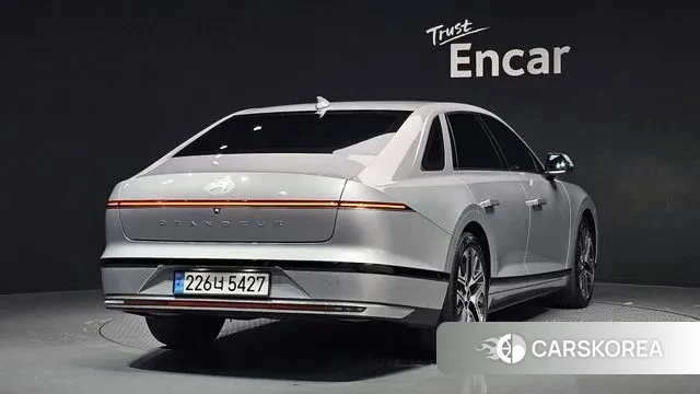 Hyundai Grandeur (GN7) id 3457717 из Кореи 12