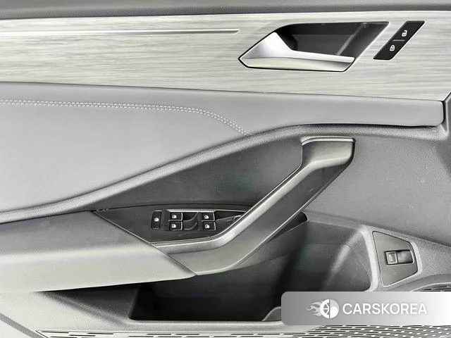 Volkswagen Sagitar id 4313354 из Китая 12