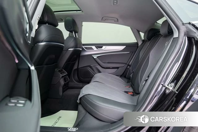 Audi A7L id 4291268 из Китая 12