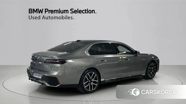 BMW 7 Series (G70) id 4493446 из Кореи 12