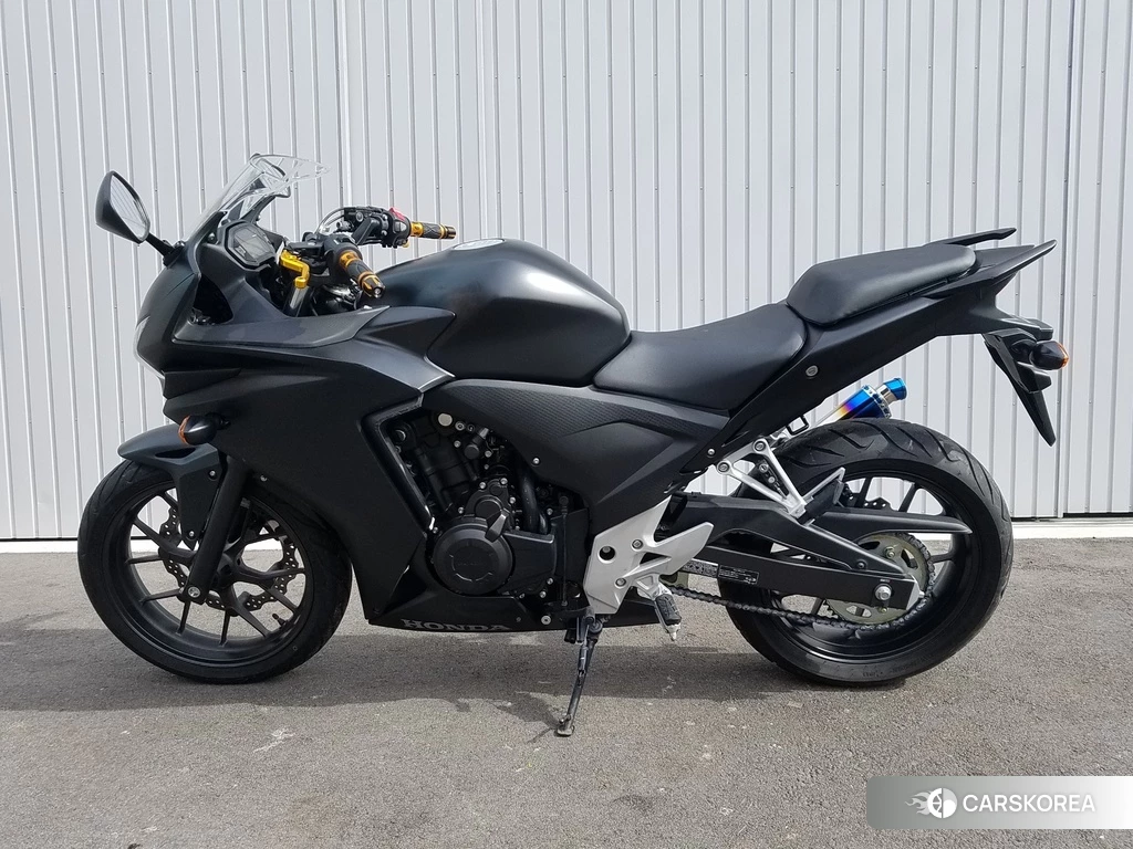 Проданный Honda CBR400R 2018 из Японии, фото 2