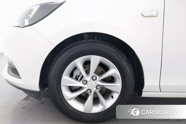 Buick Excelle id 4211240 из Китая 12