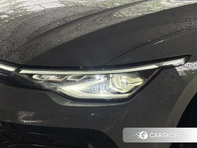 Volkswagen Golf 2025 Серебристо-серый из Китая, фото 6