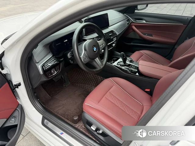 BMW 5 series 2023 Белый из Китая, фото 2