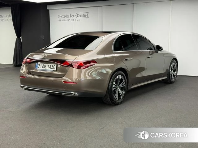 Mercedes-Benz E-Class W214 id 4185626 из Кореи 9