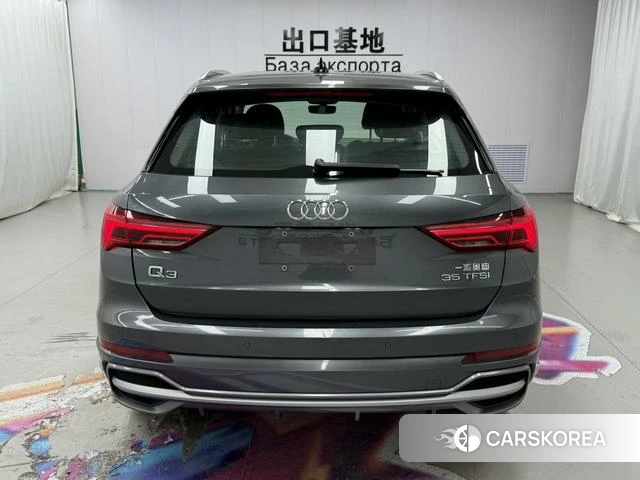 Audi Q3 2023 Темно-серый из Китая, фото 2