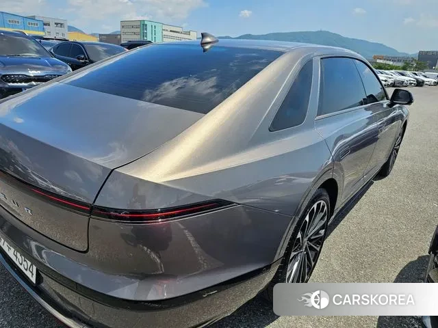 Hyundai Grandeur Hybrid (GN7) id 2900223 из Кореи 12