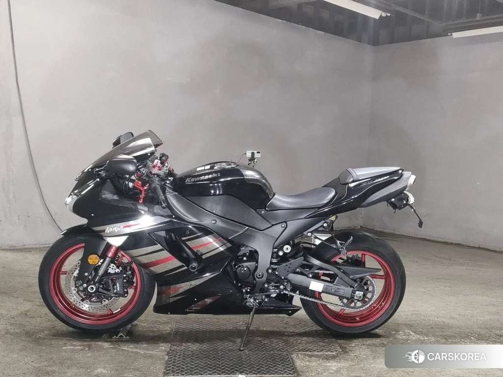 Проданный Kawasaki ZX-6R NINJA 2012 из Японии