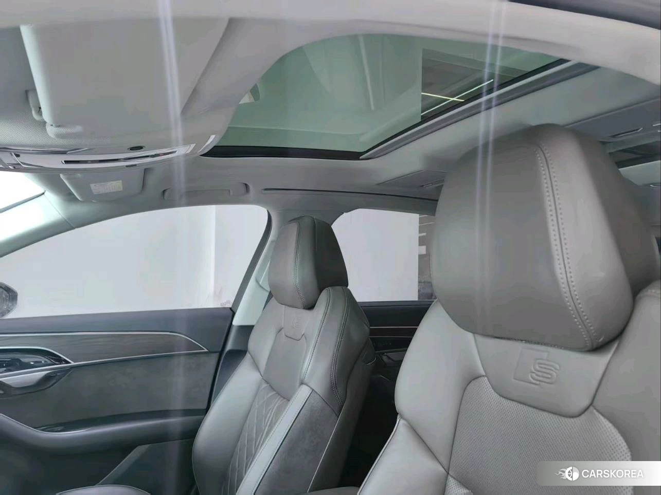 Audi A8 id 4498761 из Китая 12