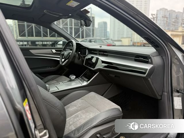 Audi A6L 2021 Темно-серый из Китая, фото 5