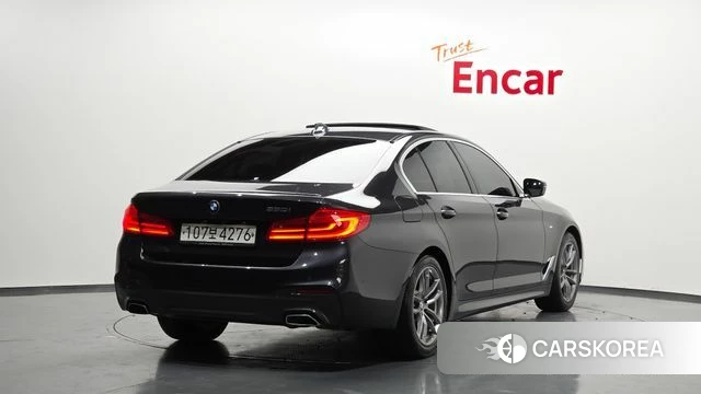 BMW 5 Series (G30) id 4304412 из Кореи 12