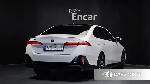 BMW 5 Series (G60) id 3057813 из Кореи 12