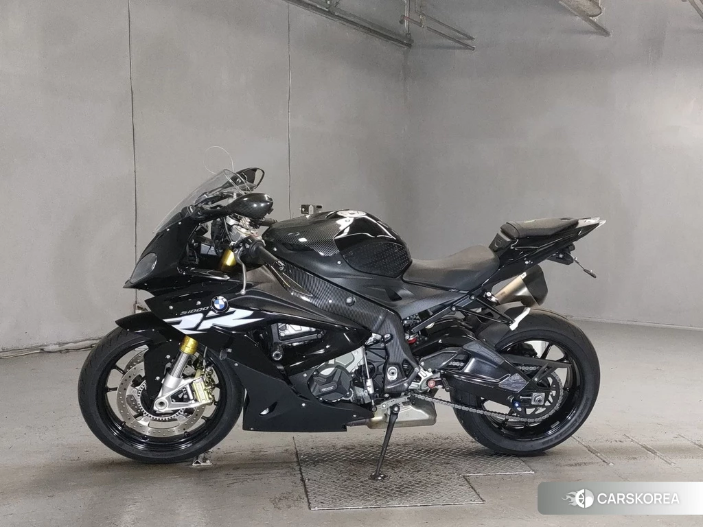 Проданный BMW S1000RR 2018 из Японии