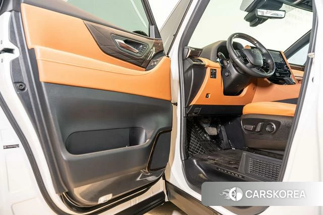 Toyota Elfa id 4263806 из Китая 12