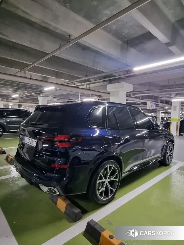 BMW X5 (G05) 2024 Черный из Кореи, фото 2