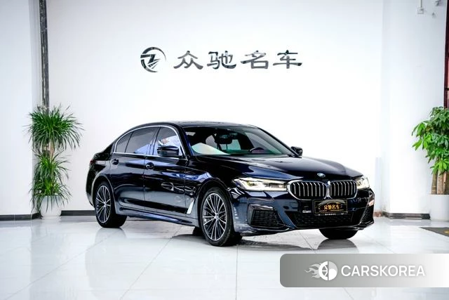 BMW 5 series 2023 Черный из Китая, фото 3
