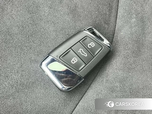 Volkswagen CC id 4353738 из Китая 12