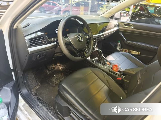 Volkswagen Lavida 2021 Белый из Китая, фото 3