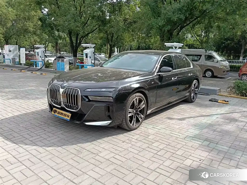 BMW 7 series 2025 Черный из Китая, фото 2