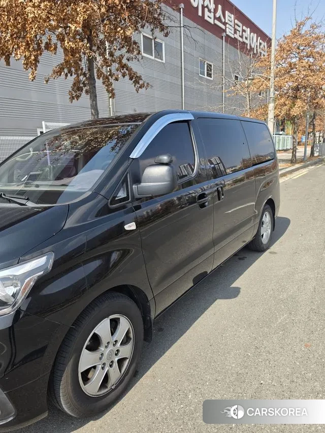 Hyundai The New Grand Starex 2018 Черный из Кореи, фото 2