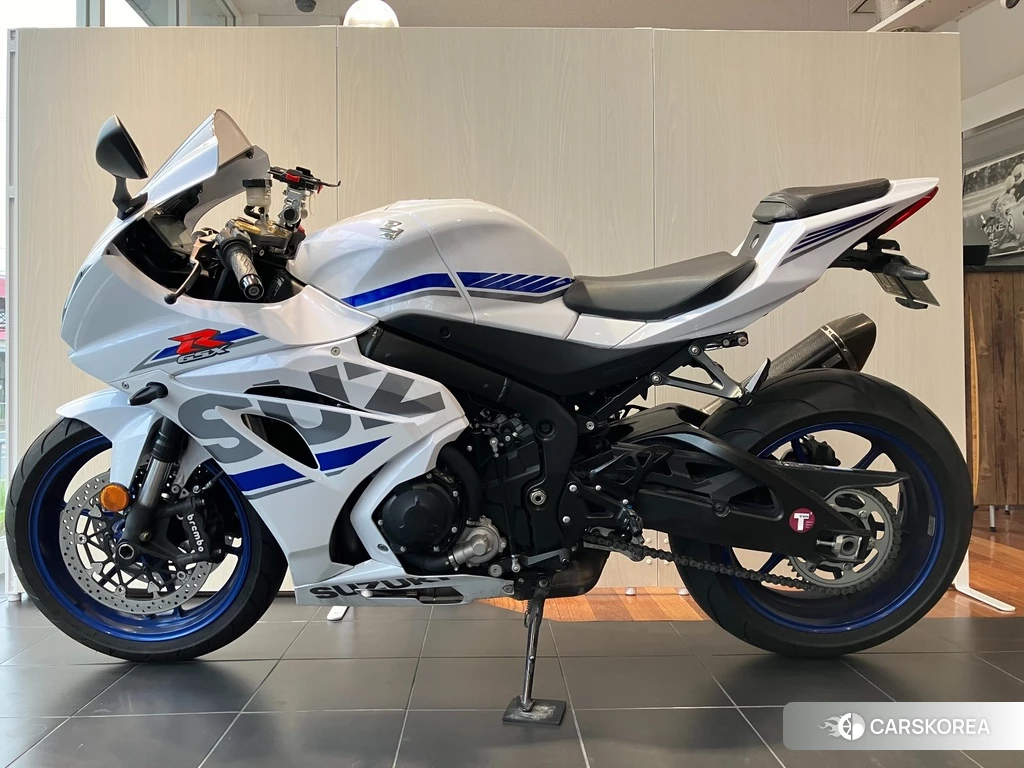 Проданный Suzuki GSX-R1000 2018 из Японии