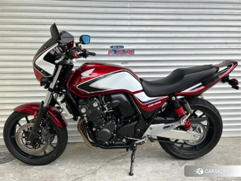 Проданный Honda CB400SF ABS 2021 из Японии, фото 2